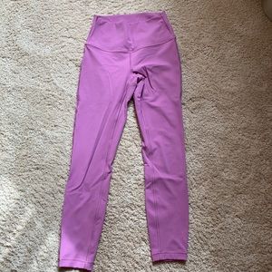 lululemon magenta glow wunder under 25” size 4 athletica Pink Leggings